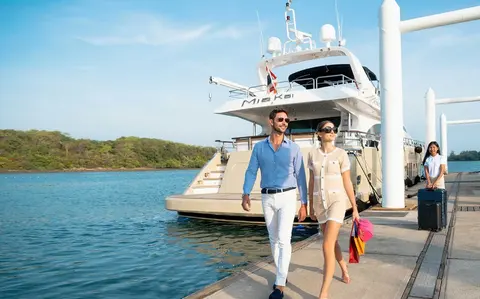 Mia Kai Yacht Charter, photograph 6