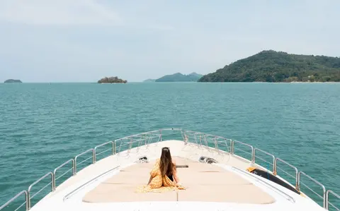 Mia Kai Yacht Charter, photograph 7