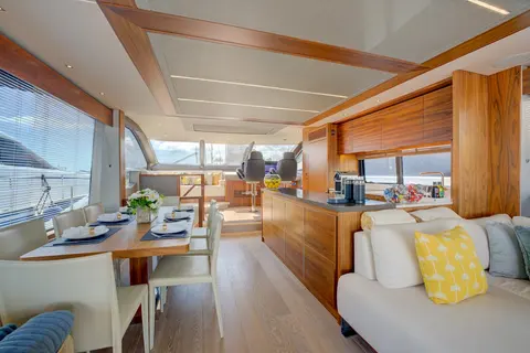 Mikel Angelo Yacht Charter, photograph 11