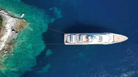 Mimtee Yacht Charter, photograph 11