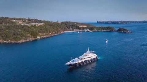 Mischief Yacht Charter, photograph 2