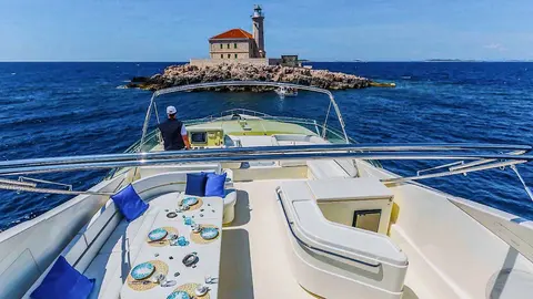 Miss Katariina Yacht Charter, photograph 6