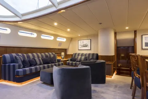 Miss Silver Yacht Charter, photograph 12