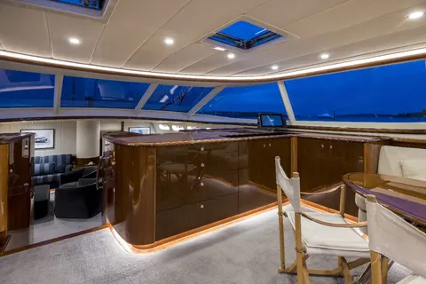 Miss Silver Yacht Charter, photograph 9