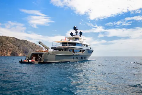 Moka Yacht Charter, photograph 3
