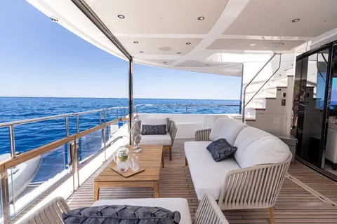 Moonlight Yacht Charter, photograph 10