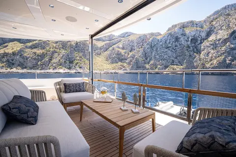 Moonlight Yacht Charter, photograph 9