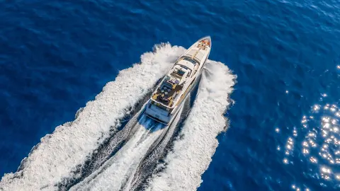Morning Star III Yacht Charter, photograph 4