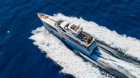 Morning Star III Yacht Charter, photograph 5