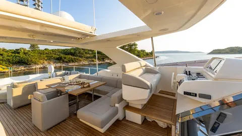 Morning Star III Yacht Charter, photograph 9