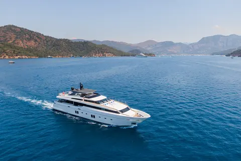 Morning Star Yacht Charter, photograph 10