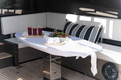 Morrigan Yacht Charter in Dubai, photograph 10