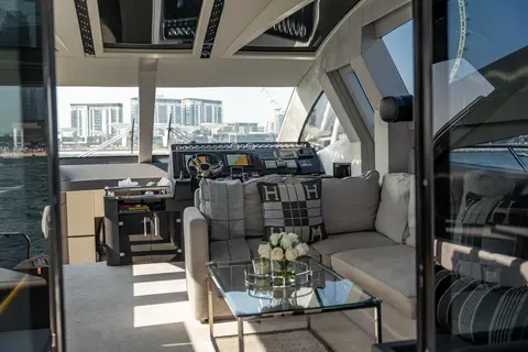 Morrigan Yacht Charter in Dubai, photograph 12