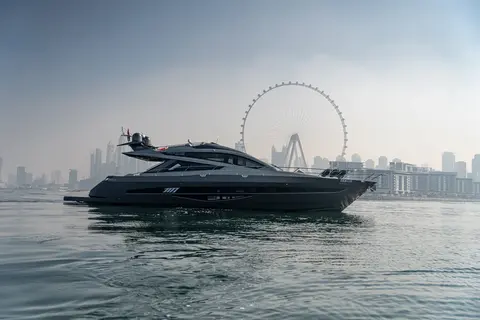 Morrigan Yacht Charter in Dubai, photograph 3