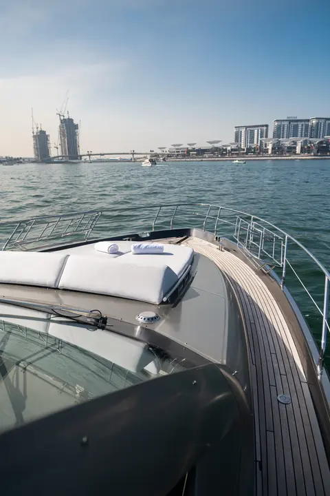 Morrigan Yacht Charter in Dubai, photograph 4