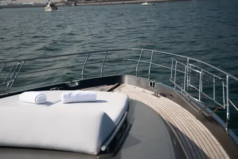 Morrigan Yacht Charter in Dubai, photograph 5