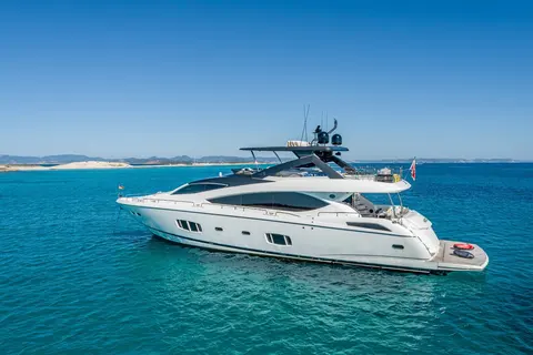 Mozz II Yacht Charter, photograph 4