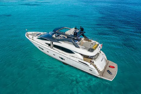 Mozz II Yacht Charter, photograph 5