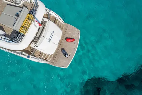 Mozz II Yacht Charter, photograph 7