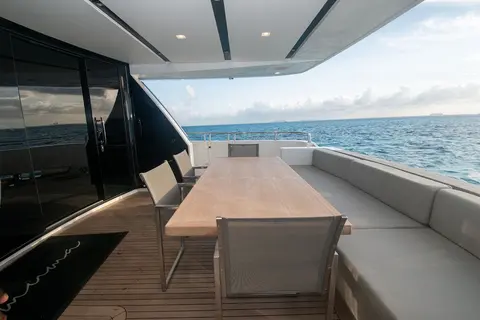 Muma Yacht Charter, photograph 10