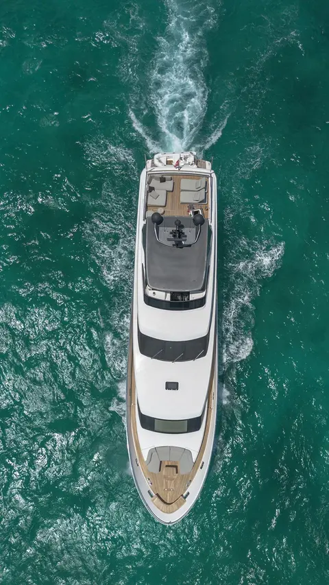 Muma Yacht Charter, photograph 6