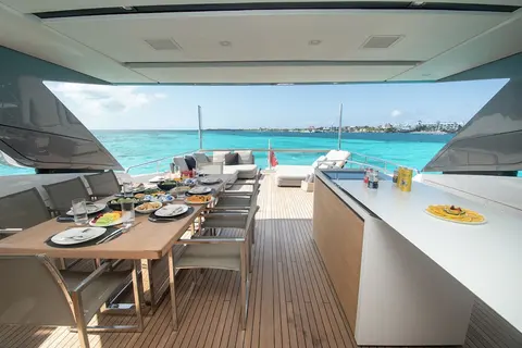 Muma Yacht Charter, photograph 8