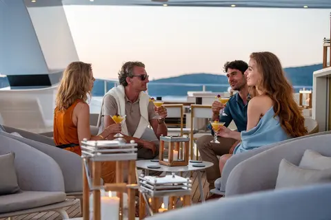 MY Mayva Yacht Charter, photograph 11