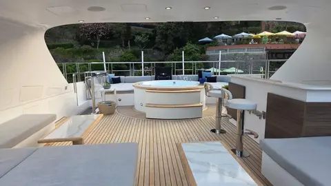 MY Way V Yacht Charter, photograph 10