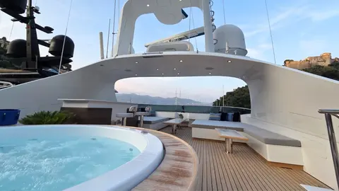 MY Way V Yacht Charter, photograph 12