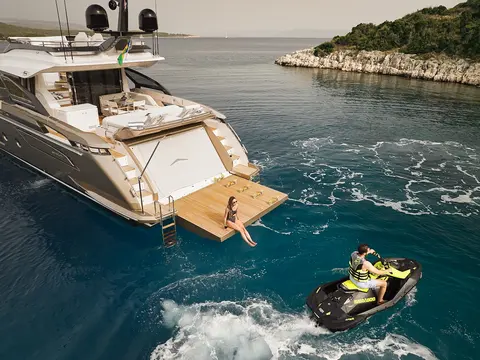 Myne Yacht Charter, photograph 11