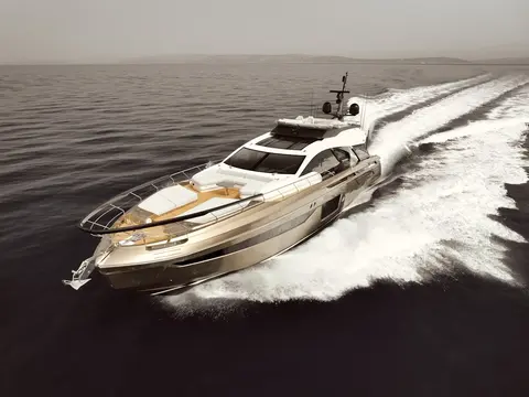 Myne Yacht Charter, photograph 2