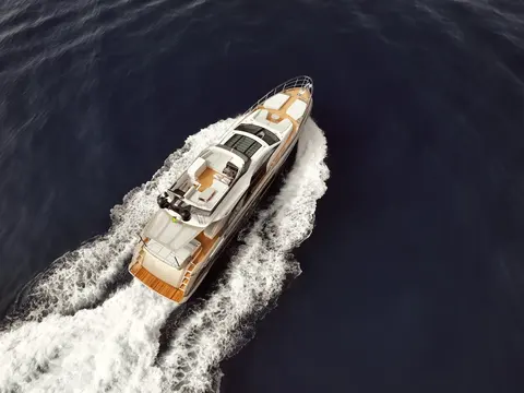 Myne Yacht Charter, photograph 5