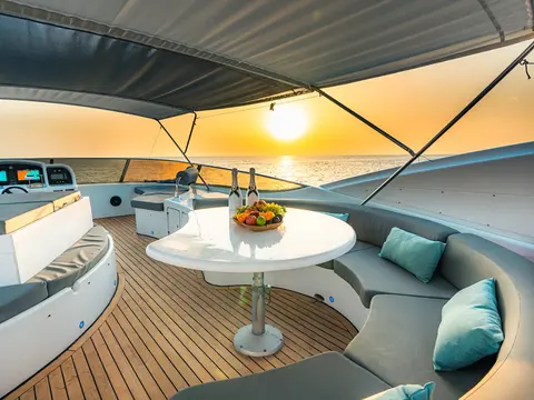 Nephenta Yacht Charter, photograph 6