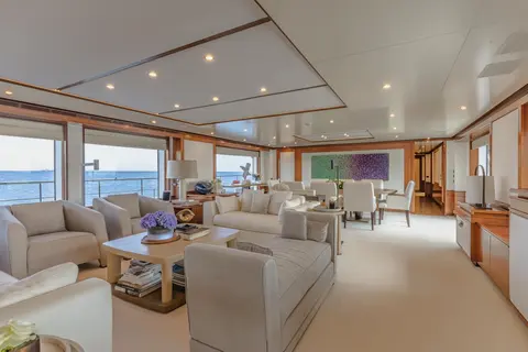 New Waves Yacht Charter, photograph 9