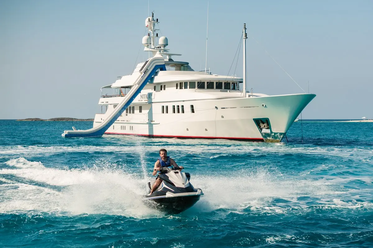 Nita K II Yacht Charter
