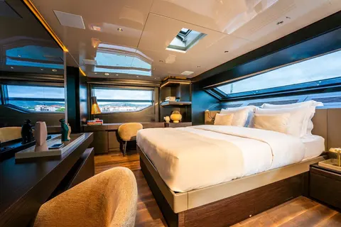 Noor II Yacht Charter, photograph 11