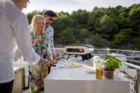 Noor II Yacht Charter, photograph 7