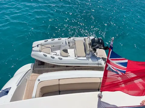 Not Dead Yet Yacht Charter, photograph 11