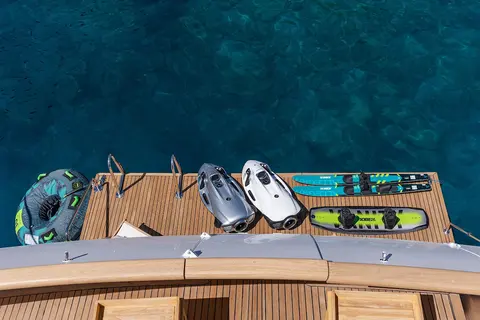 Nova Yacht Charter, photograph 12