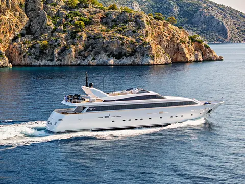 Nova Yacht Charter, photograph 3