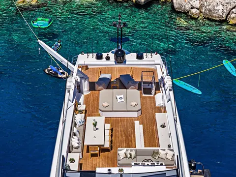 Nova Yacht Charter, photograph 7