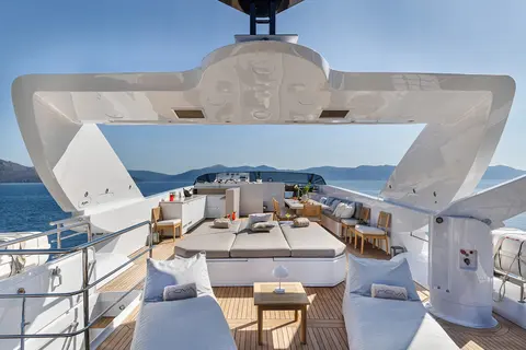 Nova Yacht Charter, photograph 8