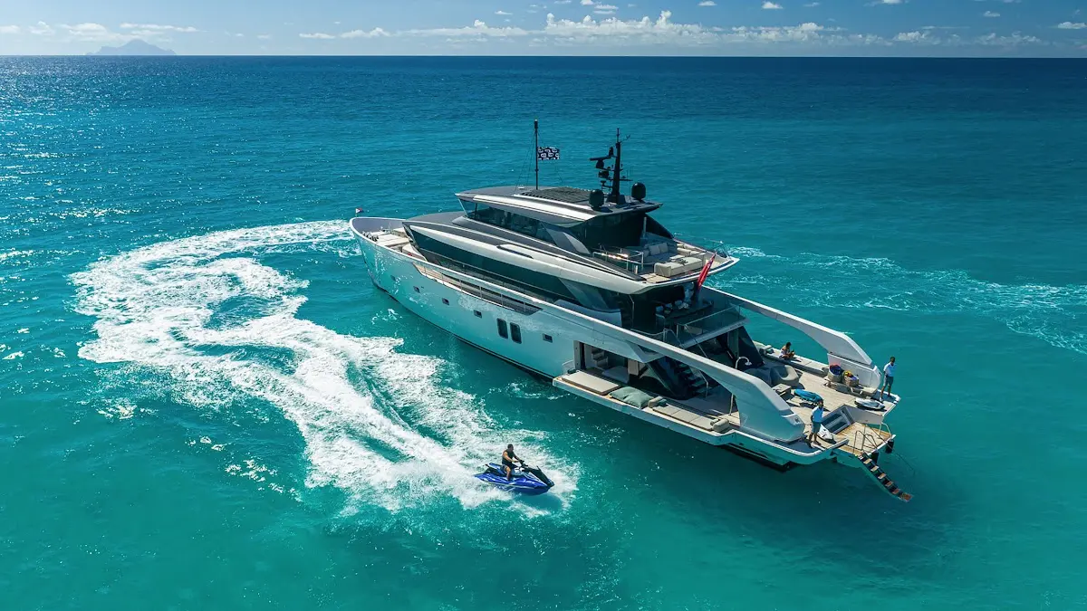 ON Time Yacht Charter