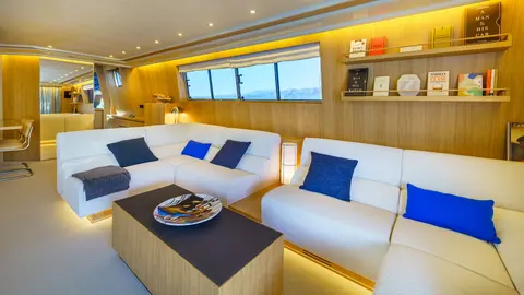 Phantom Yacht Charter, photograph 12