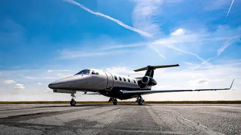 Phenom 300 Private Jet Charter, photograph 5