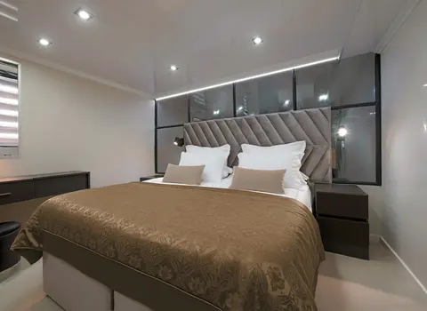 Premier Yacht Charter, photograph 10