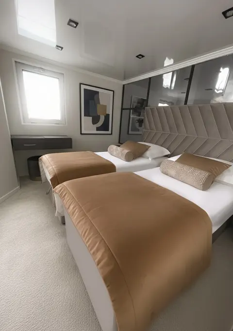Premier Yacht Charter, photograph 12