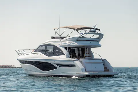 Princess F50 Yacht for Sale, photograph 2