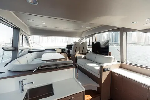 Princess F50 Yacht for Sale, photograph 7