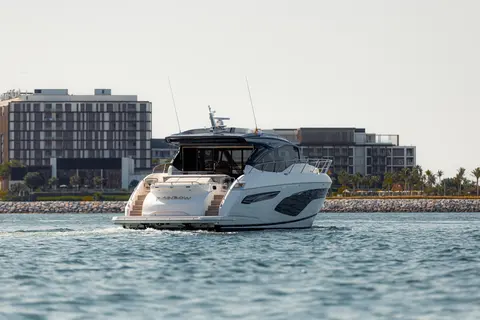 Princess V60 Yacht for Sale, photograph 2